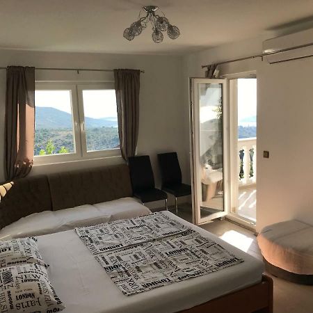 Apartment Santa Marina Примоштен Экстерьер фото