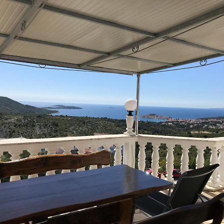 Apartment Santa Marina Примоштен Экстерьер фото
