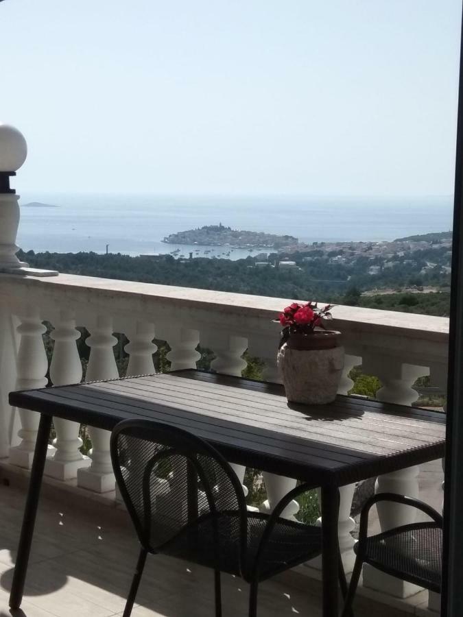 Apartment Santa Marina Примоштен Экстерьер фото