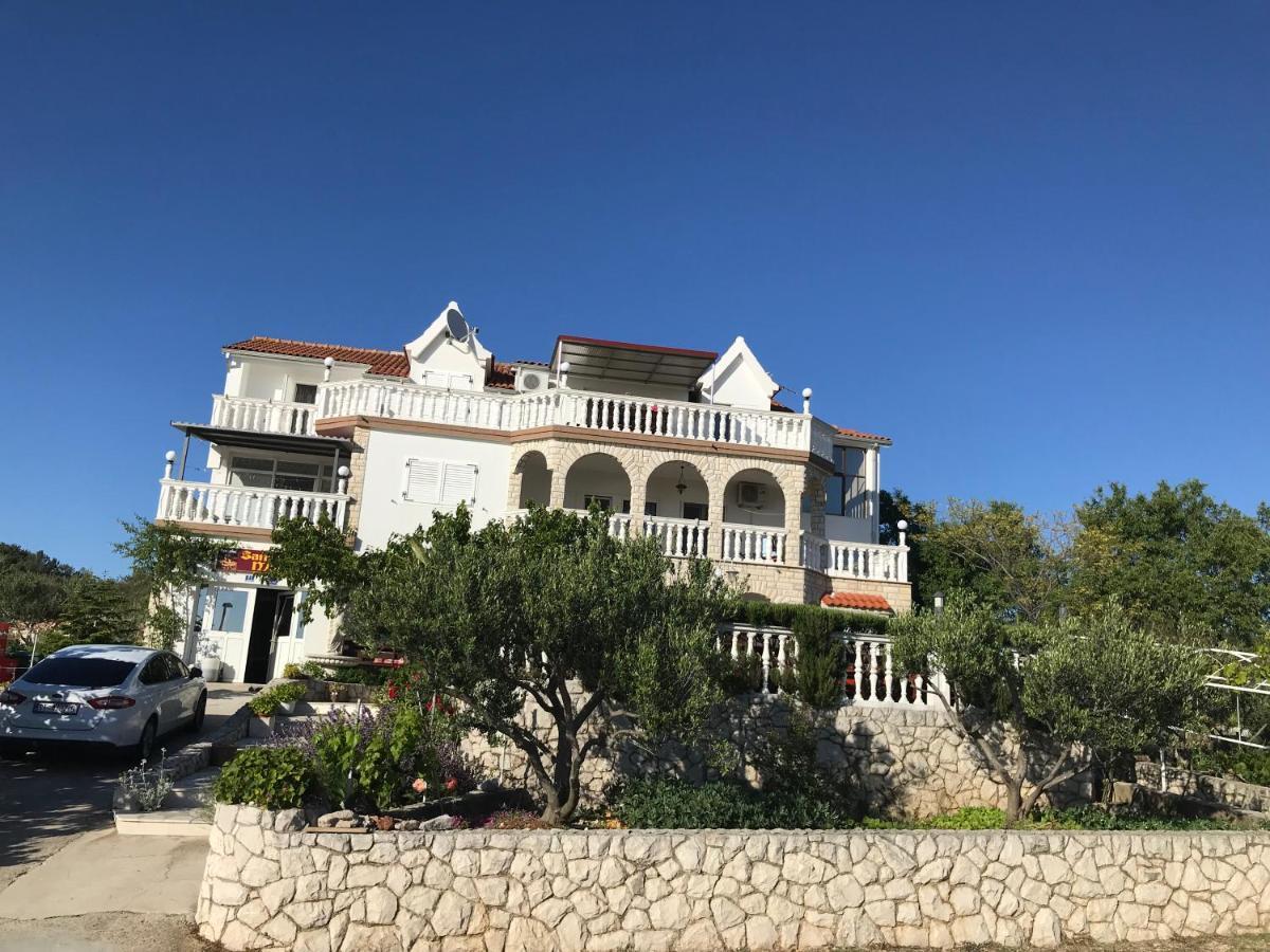 Apartment Santa Marina Примоштен Экстерьер фото